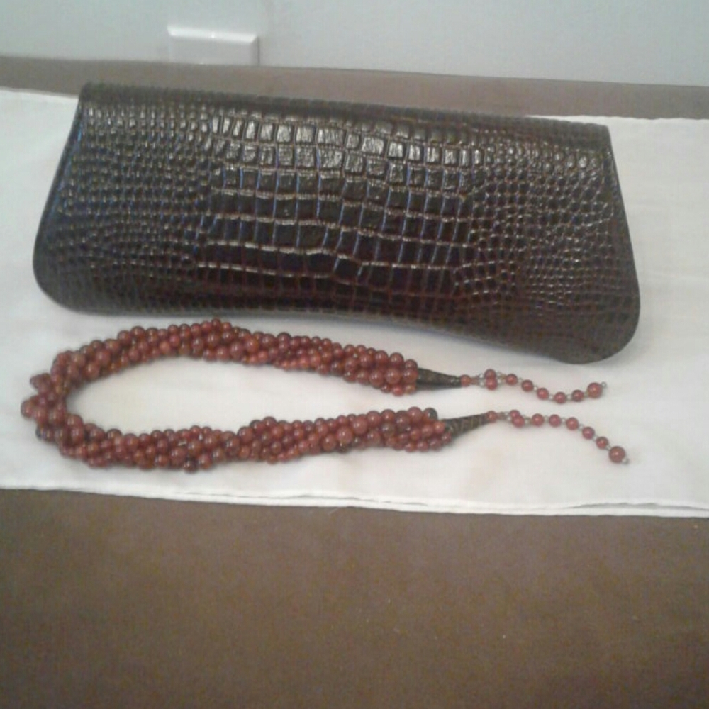 Handbag - Picture 2 of 2
